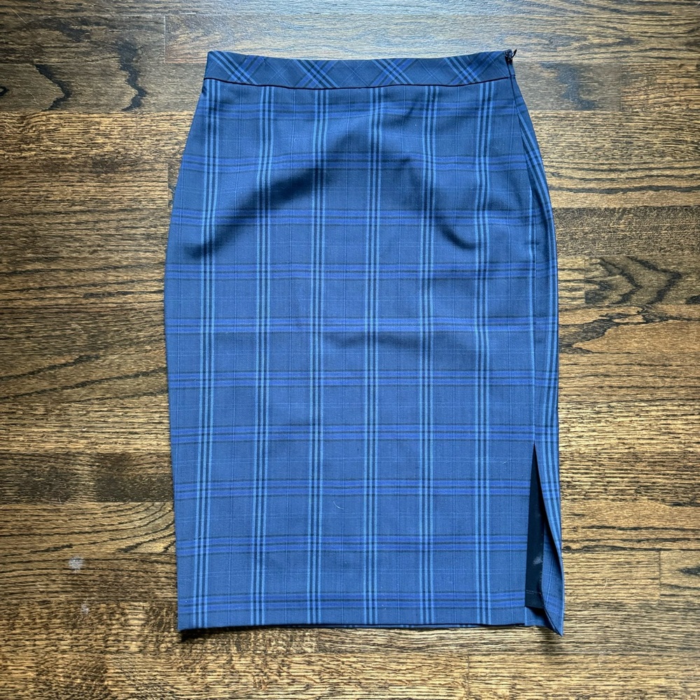 Banana Republic Plaid Tartan Pencil Skirt - Wool Blend (0) | NWT - Picture 2 of 4